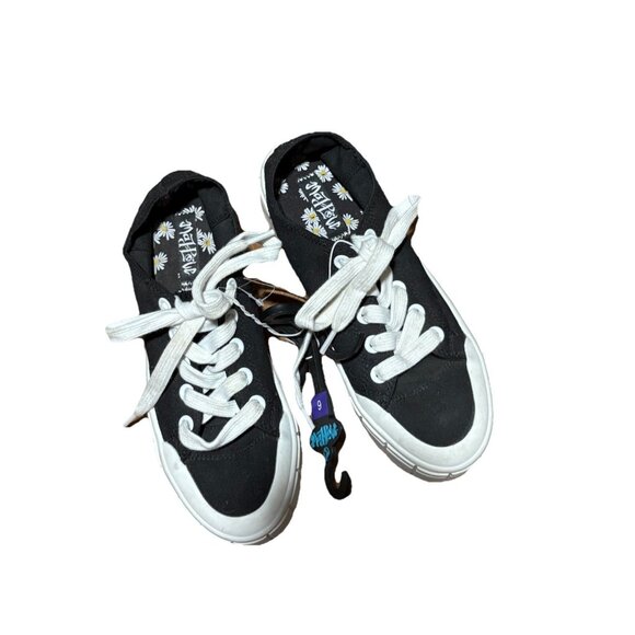 Mad Love Women’s Fran Black Platform Casual Lace-Up Canvas Sneaker Shoes Size 6 - Picture 3 of 5